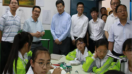 陜西省佛坪中學(xué)未來(lái)美術(shù)教室